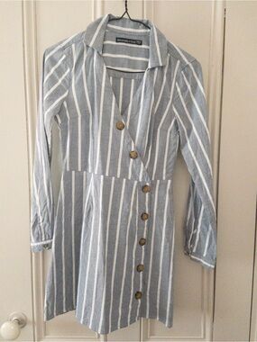 Abercrombie & Fitch Light Blue and White Vertical Stripe Long Sleeve Dress